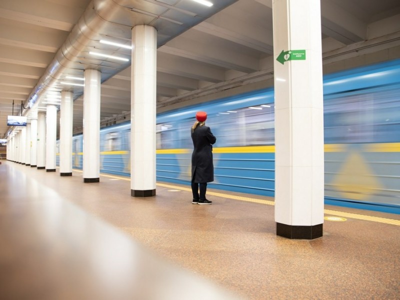 Вагоном метро у Києві незабаром почне керувати перша жінка-машиністка