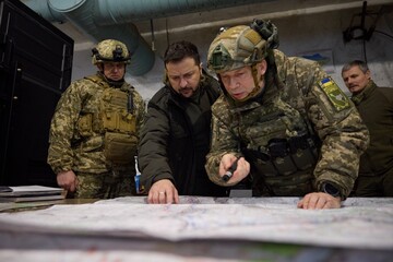 “Одразу після повернення до України”. Зеленський провів ставку й заслухав доповіді про фронт і дрони