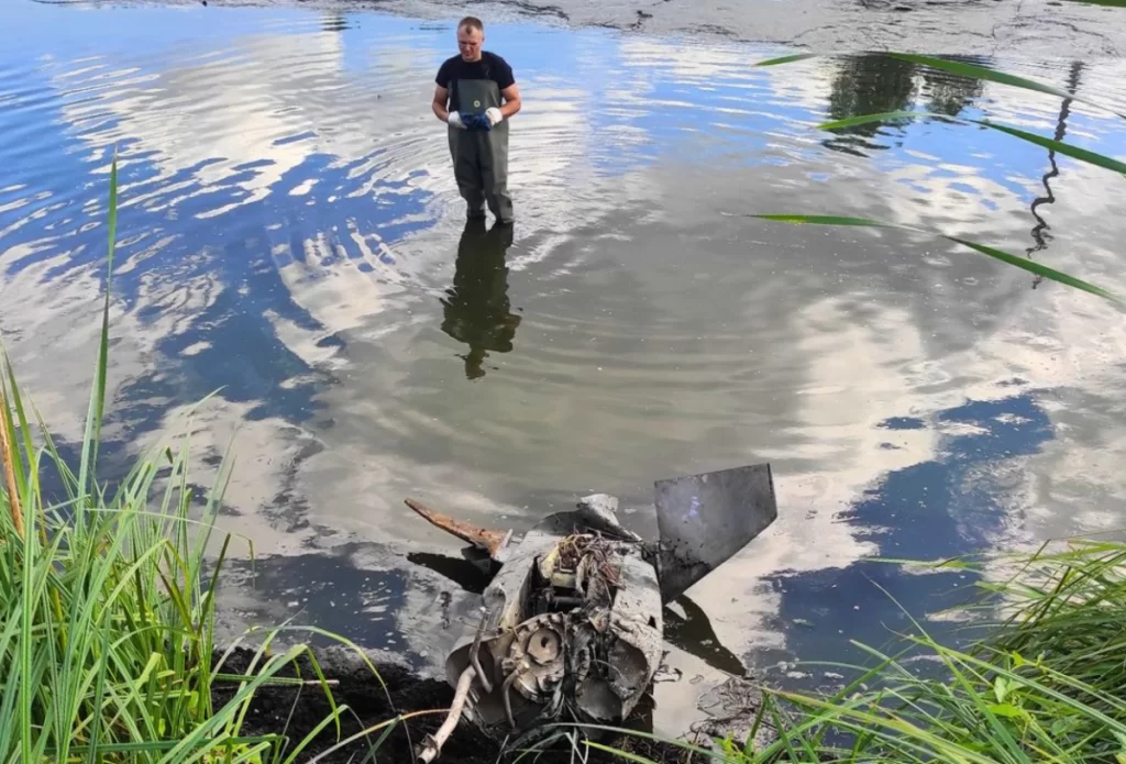 У Києві в ставку знайшли залишки російської ракети Х-101