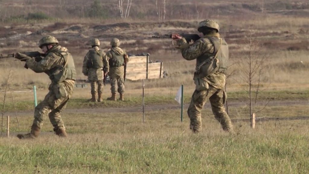 Завтра в бій? Близько 500 «відмовників» із Петербурга вивезли на полігон під Курськ