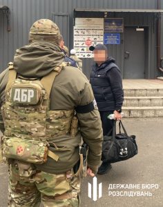 У Києві затримали колишнього одеського військкома. За даними ДБР, він планував втекти за кордон